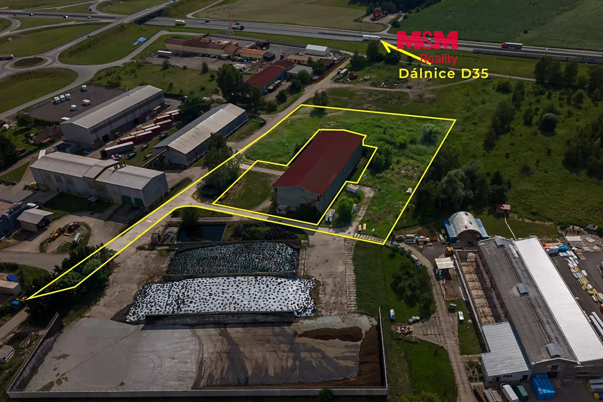 Prodej komerčního pozemku 8584 m²